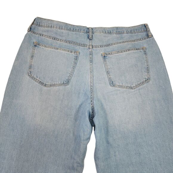 Universal Thread Women's Jeans Mid Rise Boyfriend Distressed Crop Size 12/31 - Picture 4 of 10